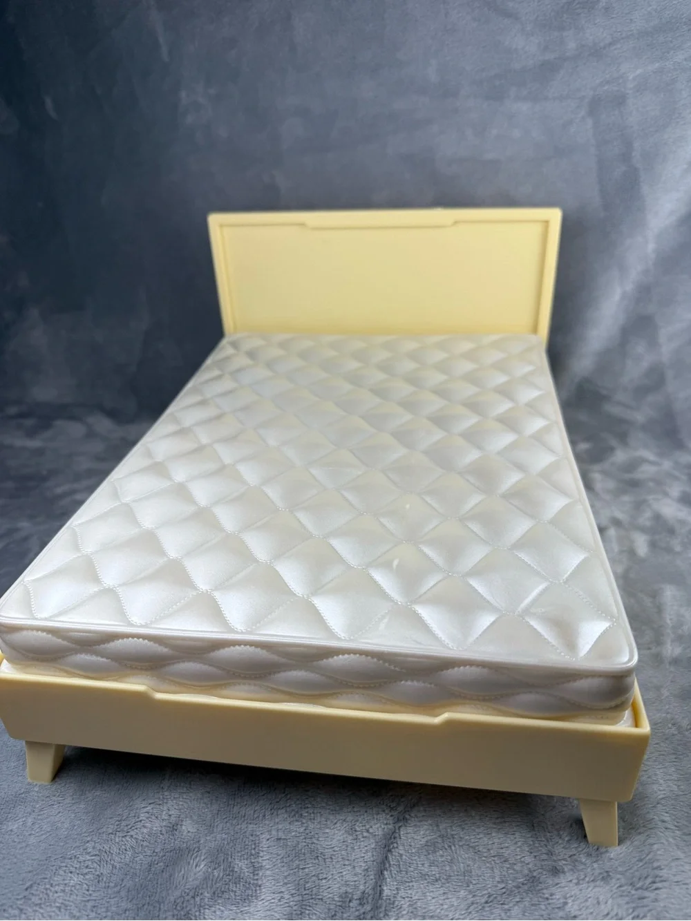 Rainbow High Dollhouse Replacement Bedding Set and night stand